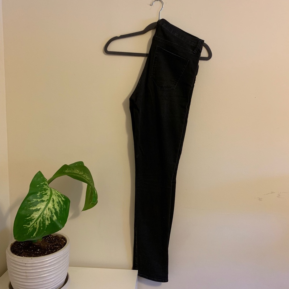 Black Gap Classic Skinny Jeans